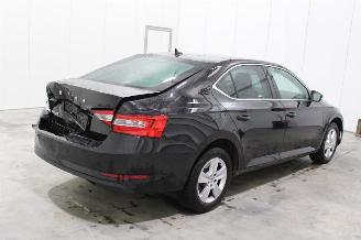 Skoda Superb  picture 3