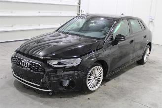 Schadeauto Audi A3  2023/10