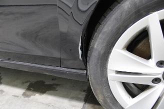Volkswagen Golf  picture 24