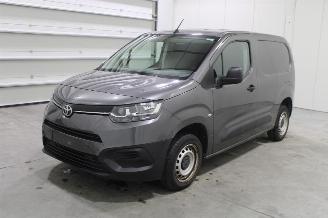 Auto incidentate Toyota ProAce CITY 2020/3