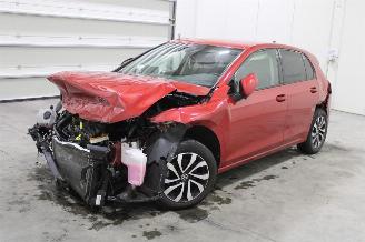 Schadeauto Volkswagen Golf  2023/2