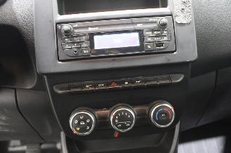 Renault Express  picture 13