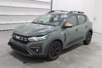 krockskadad bil auto Dacia Sandero  2025/3