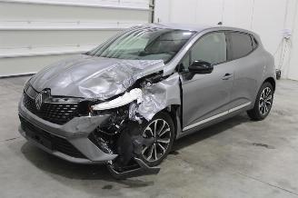 Coche siniestrado Renault Clio  2025/7