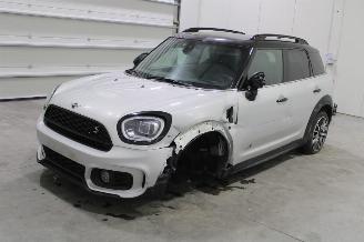 krockskadad bil auto Mini Cooper _SD_COUNTRYMAN 2020/8