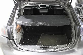 Peugeot 208  picture 19