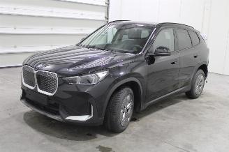 Schadeauto BMW iX1  2025/11