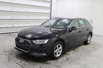 uszkodzony samochody osobowe Audi A4  2023/3