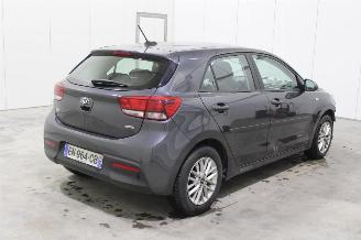 Kia Rio  picture 3