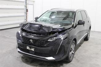 Vaurioauto  passenger cars Peugeot 5008  2022/11