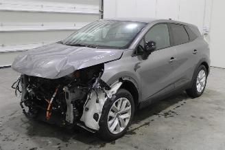 damaged passenger cars Renault Symbioz  2025/2