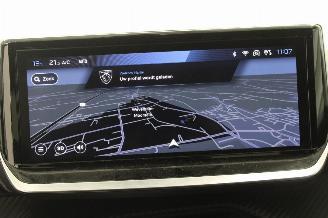 Peugeot 208  picture 13