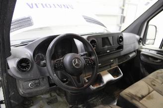 Mercedes Sprinter  picture 11