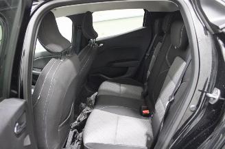 Renault Clio  picture 11