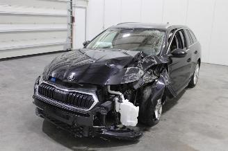 Voiture accidenté Skoda Octavia  2025/6
