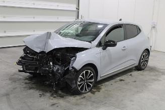 Voiture accidenté Renault Clio  2023/9