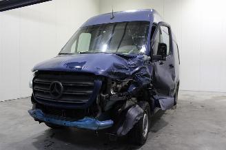 damaged passenger cars Mercedes Sprinter  2020/5