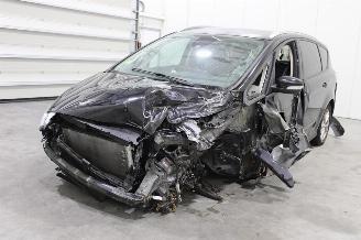 Coche siniestrado Ford S-Max  2019/3