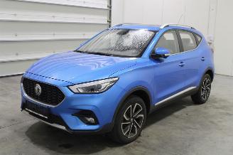 krockskadad bil auto MG ZS  2024/7