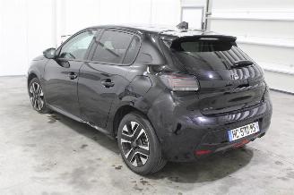 Peugeot 208  picture 4