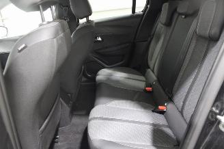 Peugeot 208  picture 12