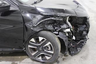 Peugeot 208  picture 5