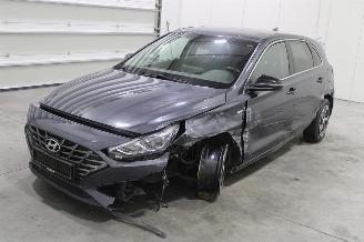 Schadeauto Hyundai I-30 i30 2022/5