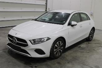 skadebil auto Mercedes A-klasse A 180 2023/4