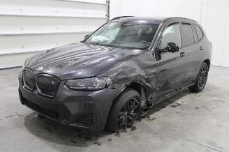 Schadeauto BMW iX3  2025/3
