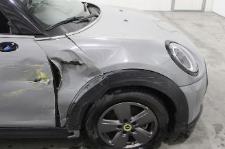 Mini Cooper SE picture 5