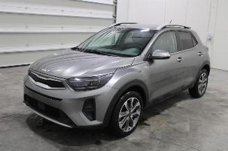 Coche accidentado Kia Stonic  2023/12