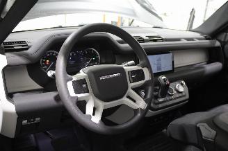 Land Rover Defender  picture 11