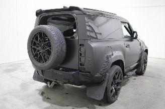 Land Rover Defender  picture 3