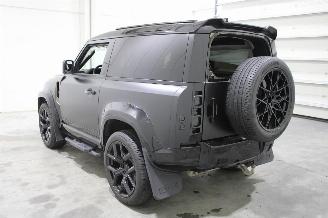 Land Rover Defender  picture 4