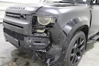 Land Rover Defender  picture 5
