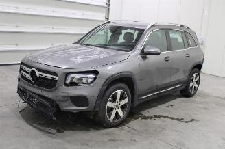skadebil auto Mercedes GLB 200 2022/2