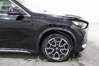 BMW iX1  picture 7