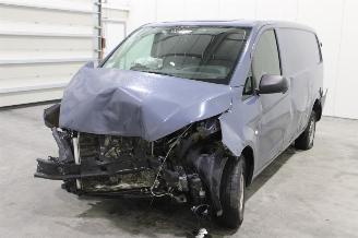 Salvage car Mercedes Vito  2020/11