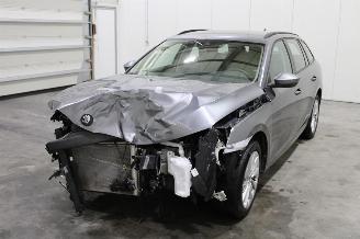 Damaged car Skoda Octavia  2025/6