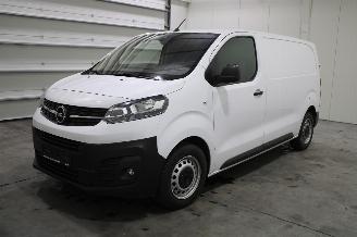 Vaurioauto  passenger cars Opel Vivaro  2023/2