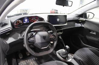 Peugeot 208  picture 9