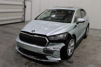 Schadeauto Skoda Enyaq  2023/8