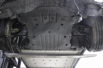 Ford Explorer  picture 16