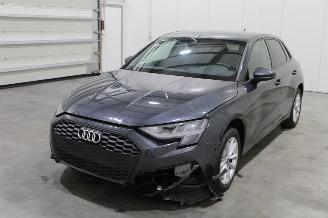 Unfallwagen Audi A3 Sportback 2024/2