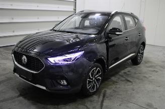 skadebil auto MG ZS  2024/6