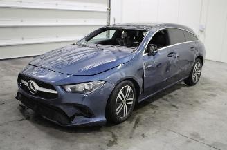 Auto incidentate Mercedes Cla-klasse CLA 200 Shooting Brake 2021/1