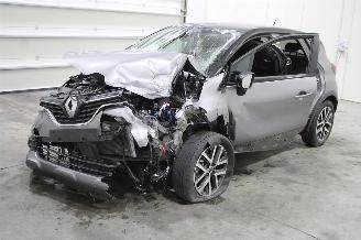 Vrakbiler auto Renault Captur  2019/10
