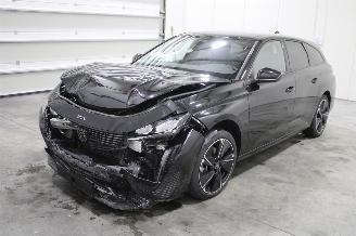 Schadeauto Peugeot e-308  2025/10