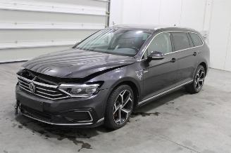 Vrakbiler auto Volkswagen Passat  2020/10