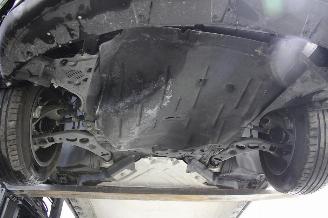 BMW iX1  picture 16